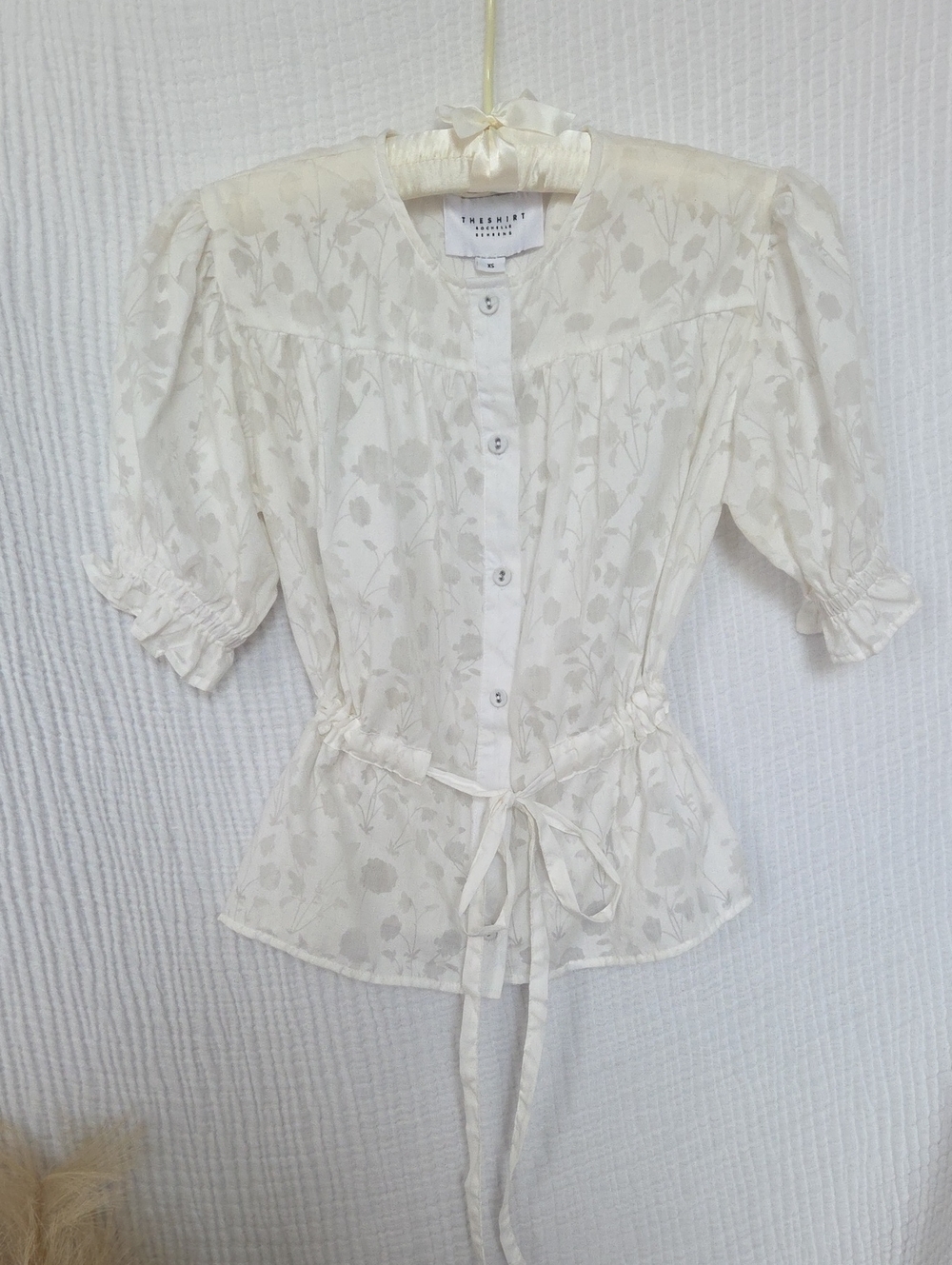 NWOT The Shirt By Rochelle Behrens White Floral  Button-Front Peplum Top XS